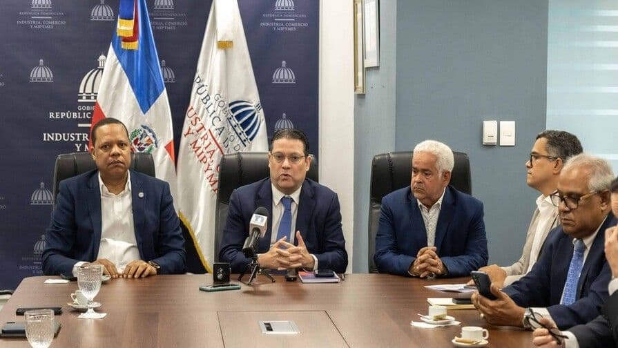 Anadegas busca renegociar comisiones por pagos con tarjetas en estaciones de combustible