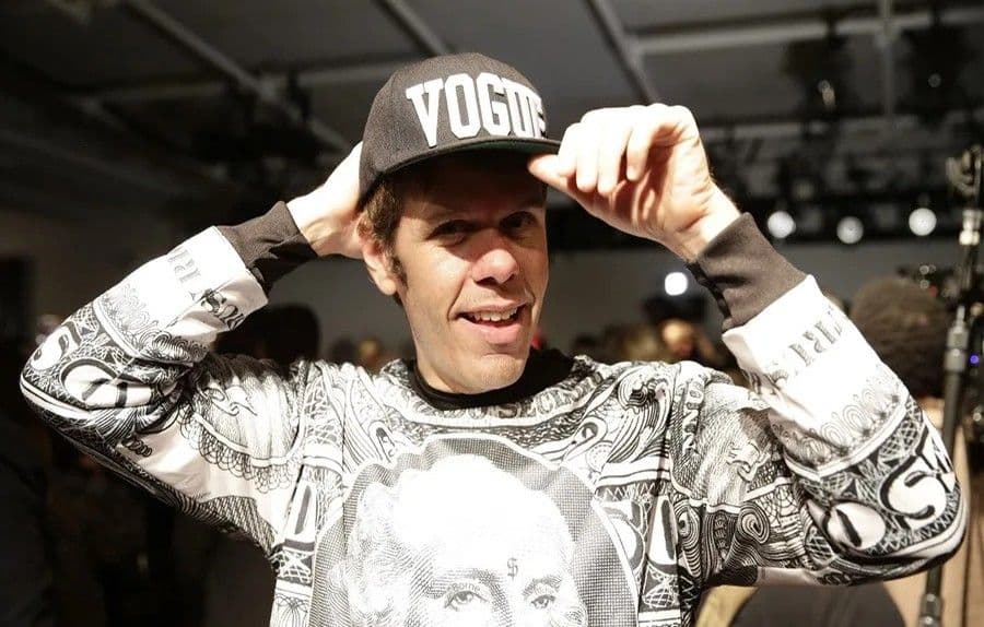 Madre de Perez Hilton solicita custodia temporal de sus nietos