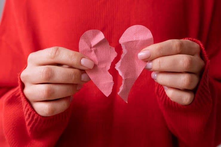 Impacto del 'mal de amor' en la salud emocional y física