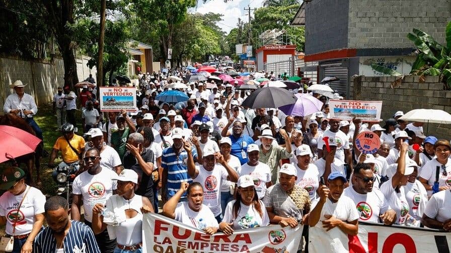 Residentes de La Cuaba cumplen 100 días de protesta contra relleno sanitario