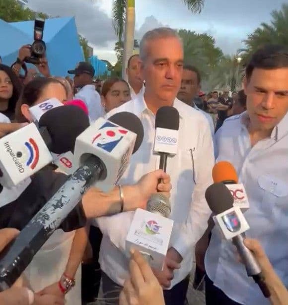 Presidente Abinader respalda al ministro de Deportes tras incidentes en partido de fútbol