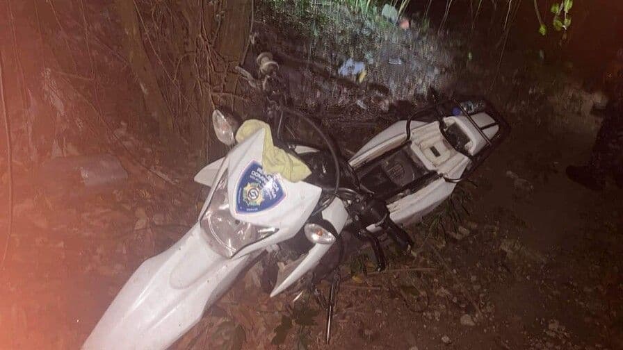 Recuperan motocicleta policial robada en Santiago