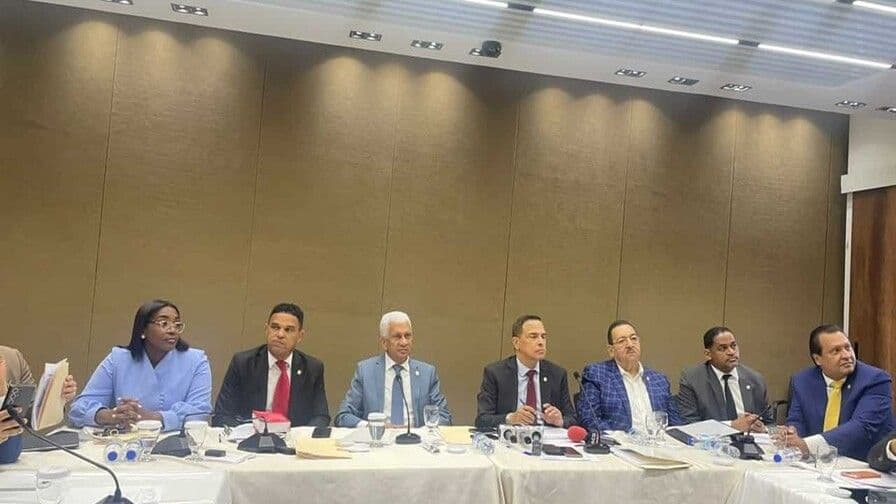 Avanza revisión de modificaciones al Código Penal en comisión bicameral