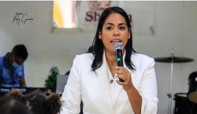 Pastora Rossy Guzmán comparte experiencias en prisión tras caso Coral