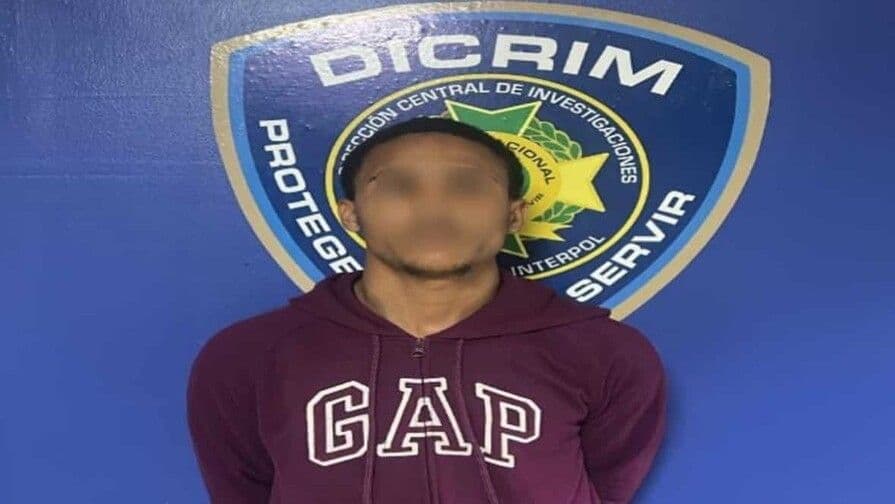 Se entrega segundo implicado en la muerte de sargento policial en Santiago