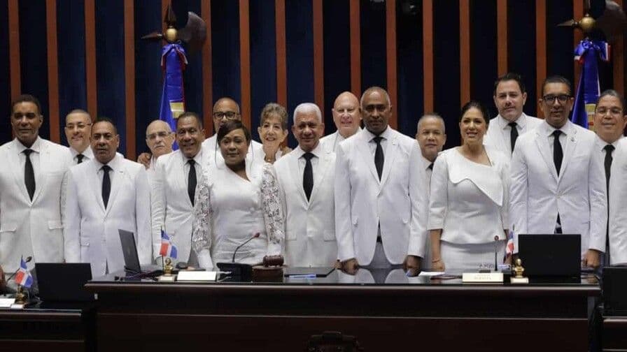 Desempeño legislativo de senadores dominicanos en la última legislatura