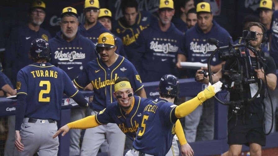 Milwaukee aplasta a Rays y se acerca al título de la Serie Mundial