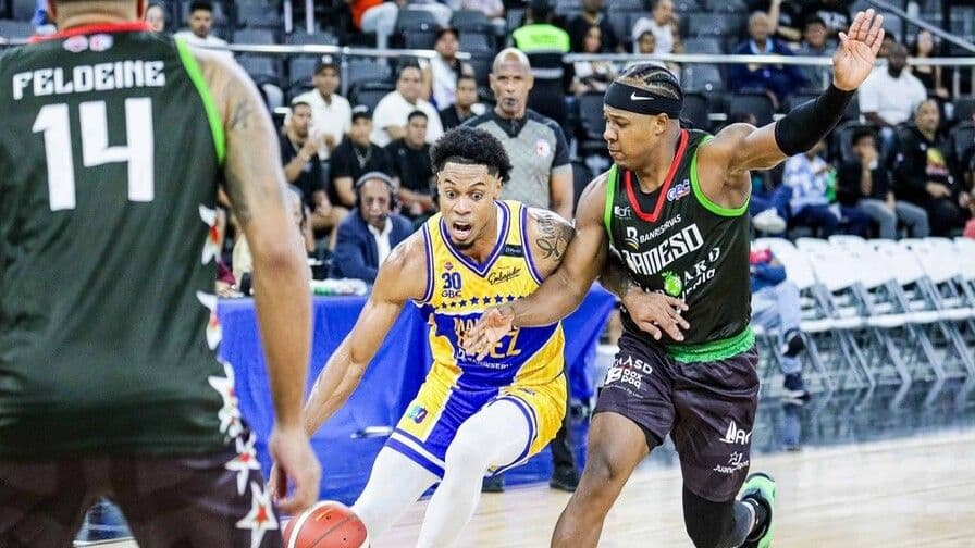 Mauricio Báez logra quinta victoria en el Torneo de Baloncesto Superior del Distrito Nacional