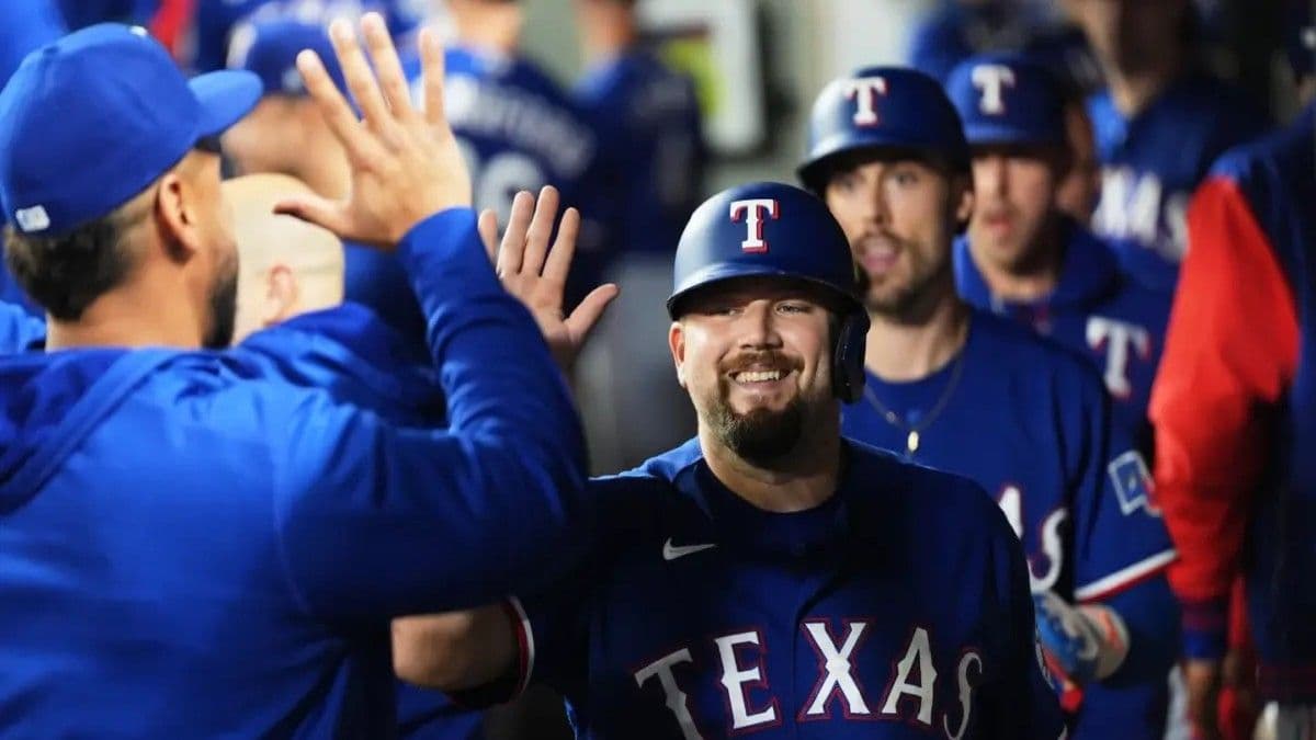 Texas Rangers lideran la División Oeste con récord de .500
