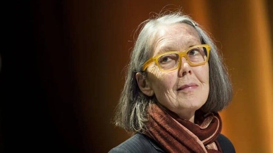 Anne Carson y su viaje literario en el Camino de Santiago