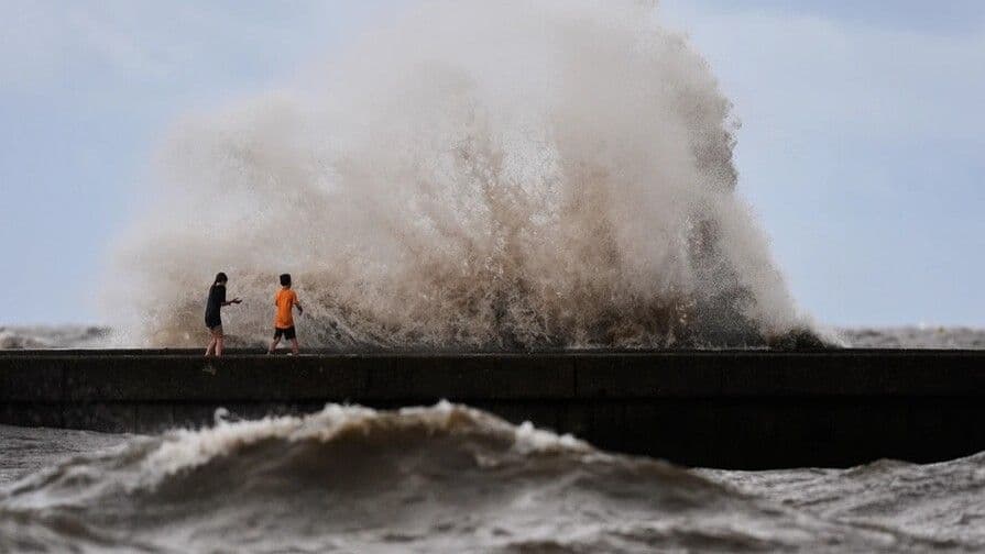 Tormenta tropical Bertha impacta Luisiana con fuertes vientos
