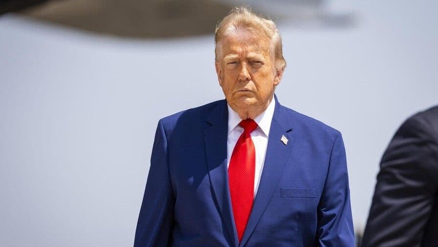 Trump bromea sobre elecciones de 2028