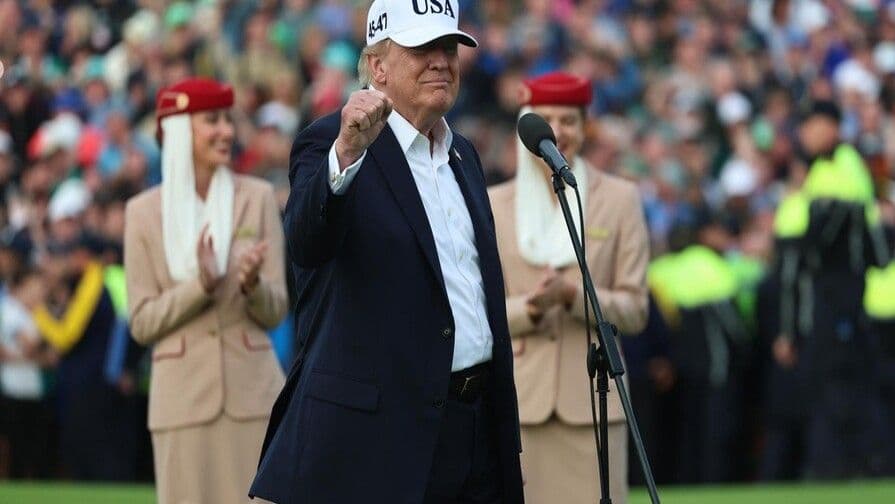 Trump desestima temores sobre inteligencia artificial y critica a líderes del sector