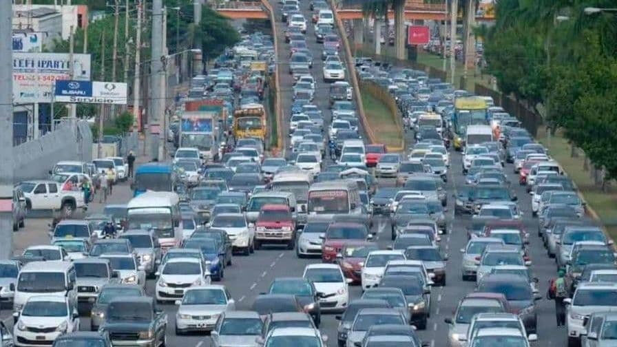 Crecimiento del parque vehicular en República Dominicana: 604 vehículos por cada mil habitantes
