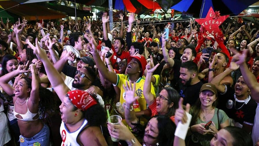 Lula da Silva logra victoria electoral sobre Flávio Bolsonaro en Brasil