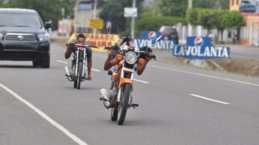 República Dominicana endurece penas por acrobacias y carreras ilegales