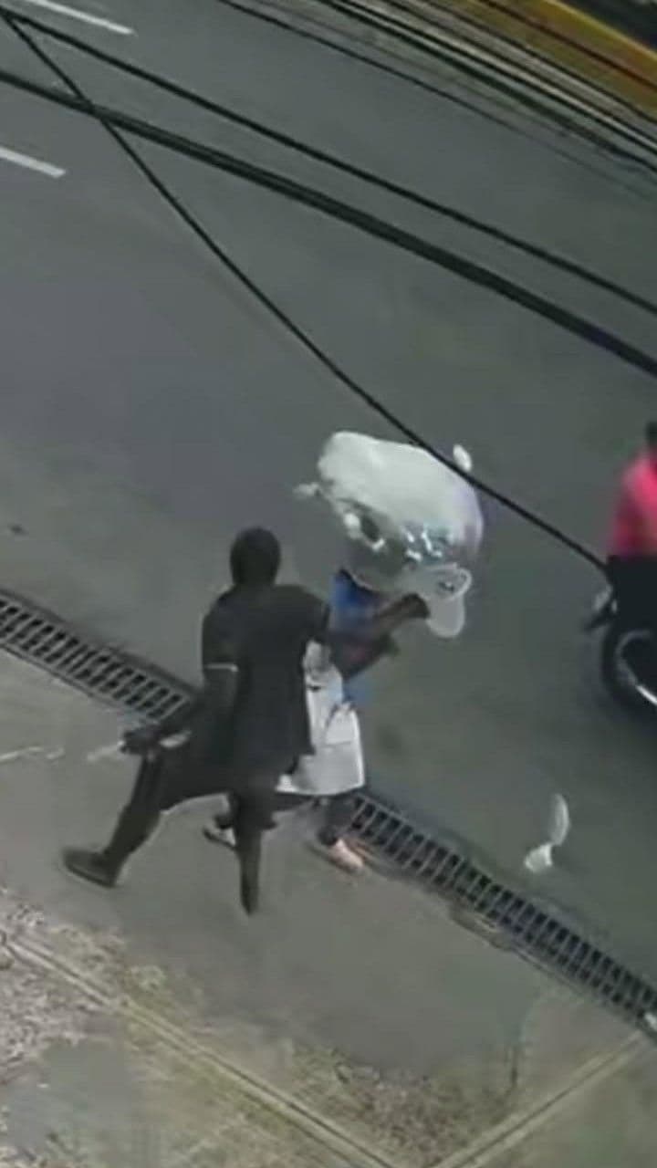 Preocupación en comunidad por agresión de indigente a mujer en la calle