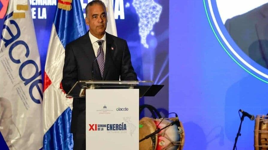 Ministro de Energía anuncia licitación para nueva generación eléctrica en 2027