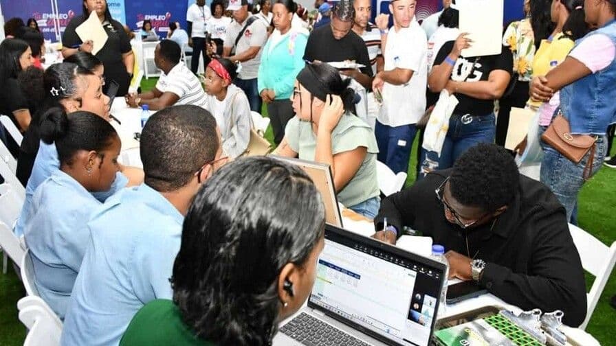Feria de empleo en La Romana ofrece 5,000 oportunidades en el sector turismo